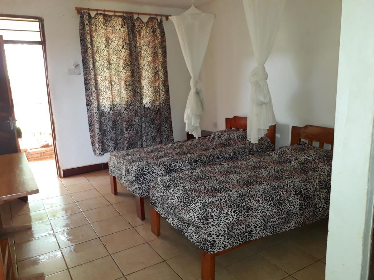 ホテル Mama Pierina Restaurant And Annex Morogoro エクステリア 写真