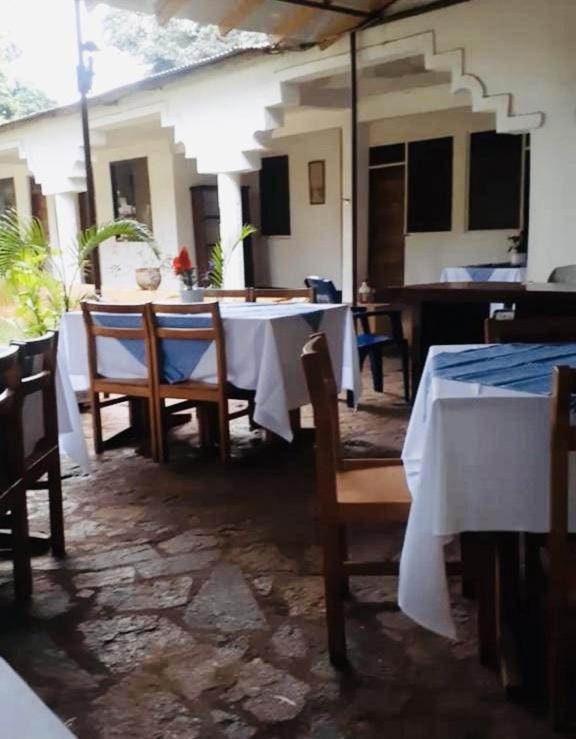 ホテル Mama Pierina Restaurant And Annex Morogoro エクステリア 写真