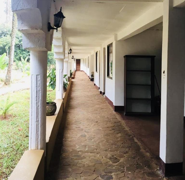 ホテル Mama Pierina Restaurant And Annex Morogoro エクステリア 写真